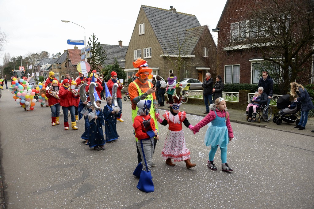 ../Images/Kinderoptocht 2016 040.jpg